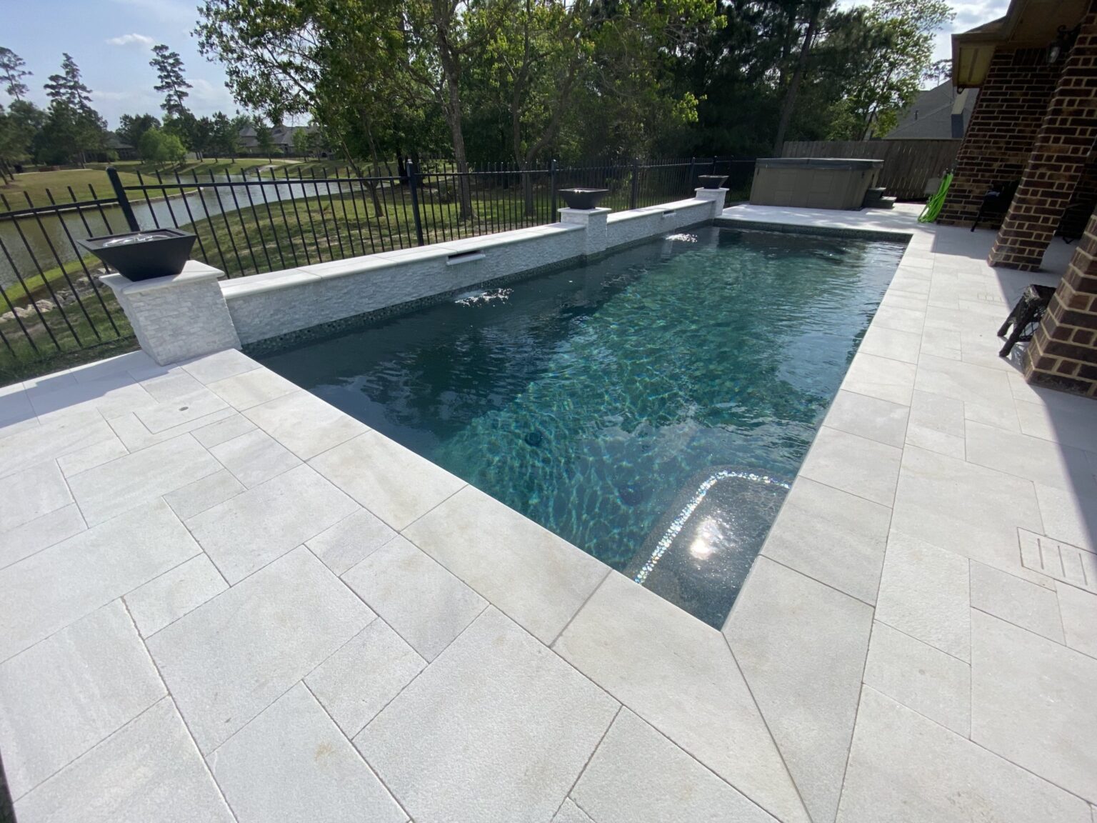 Houston Swimming Pool Builders & Designers | Anthony & Sylvan Pools